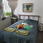 宏迪戈尔德住宿加早餐酒店 2* Dronninglund