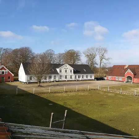 Holtegaard Bed & Breakfast 2*