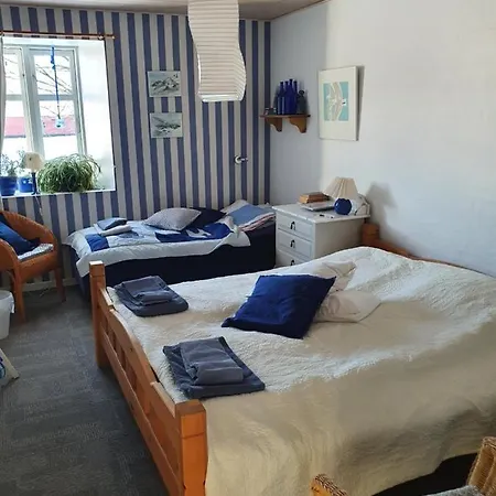 Bed & Breakfast Holtegaard 2*