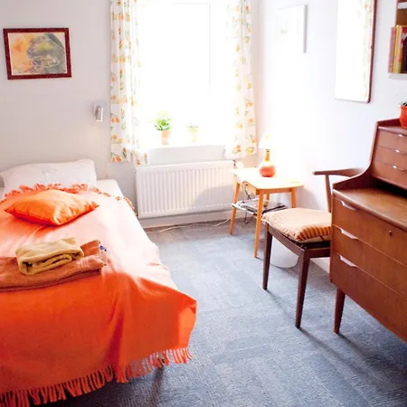 宏迪戈尔德住宿加早餐酒店 Dronninglund