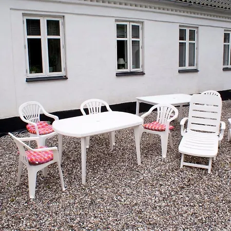 Holtegaard Bed & Breakfast 2*