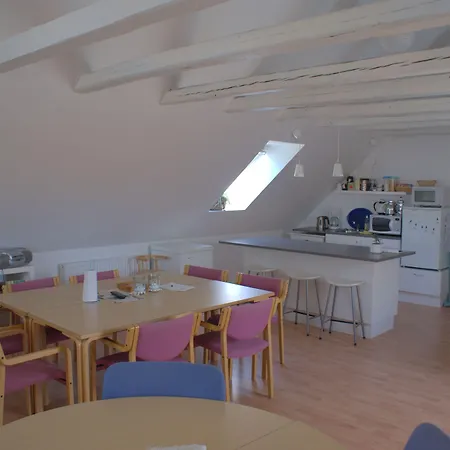 宏迪戈尔德住宿加早餐酒店 2*