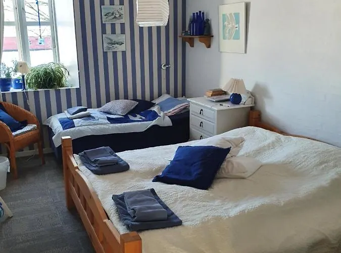 Bed & Breakfast Holtegaard 2*
